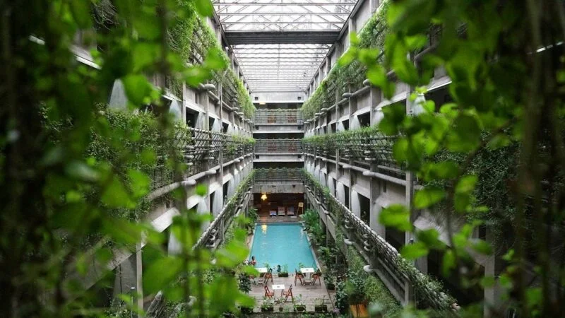 Wat Hotel Jakarta Amsterdam zo duurzaam én bijzonder maakt