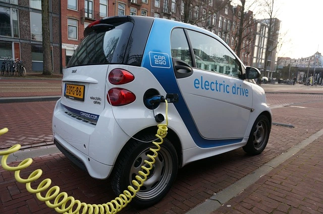 Elektrische deelauto amsterdam