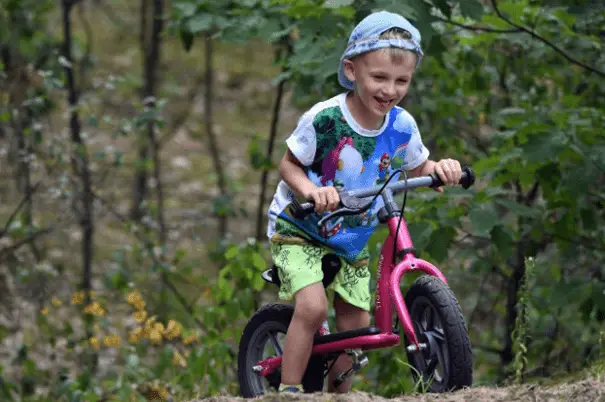 Stoere fietsuitjes met de kids: ga op avontuur in Nederland
