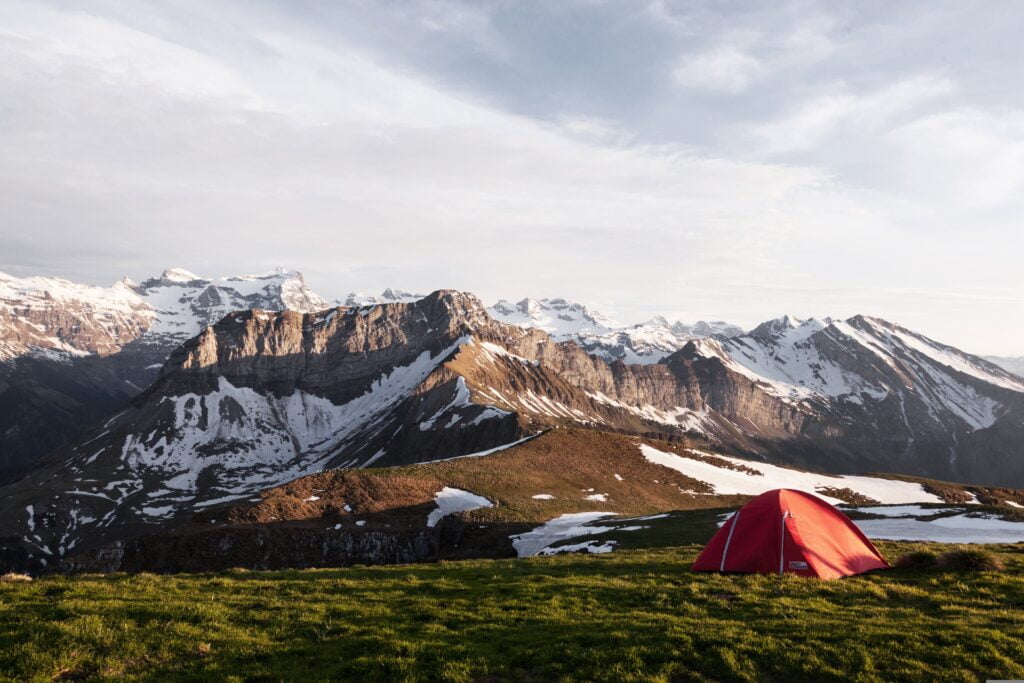 tent met beste tentharingen in bergen