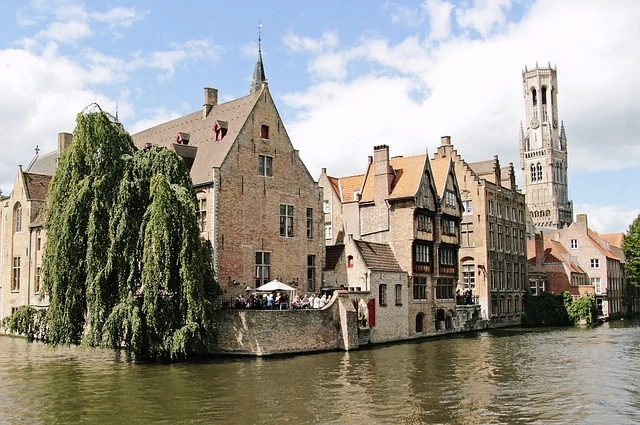 32 Weetjes over Brugge: Dit moet je weten! [2024]