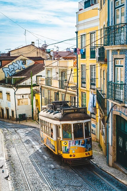 tram in lissabon centrum