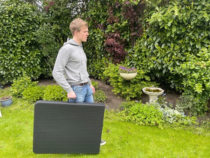 Sten met inklapbare campingtafel van Lenx